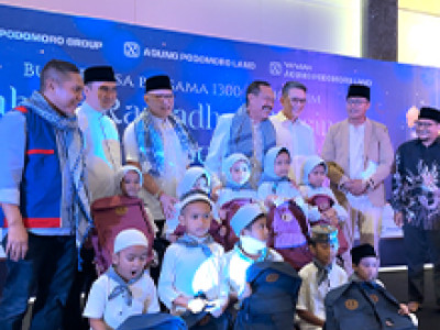 Agung Podomoro Holds Iftar and Shares Blessings with 1,300 Orphans