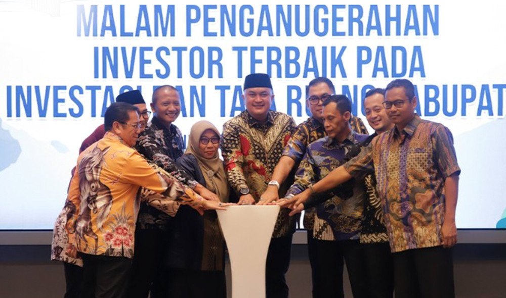 Agung Podomoro Achieves Double Recognition Through Kota Podomoro Tenjo, Honored by Bogor Regency Government 1