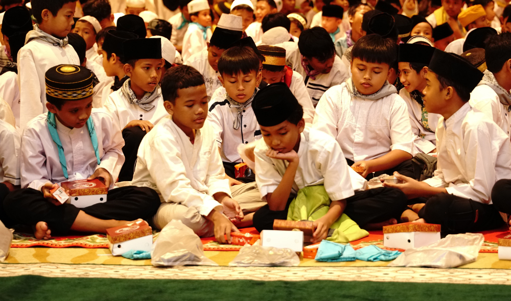 Strengthening Social Responsibility, Agung Podomoro Land Hosts Iftar with 1,300 Orphans 4